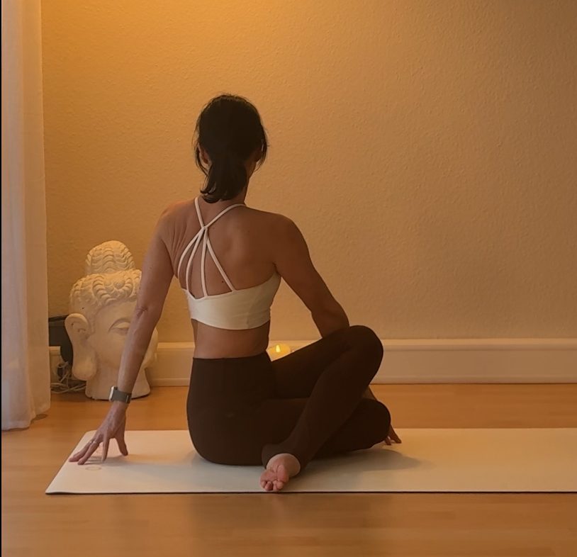 kerstin yoga Twist